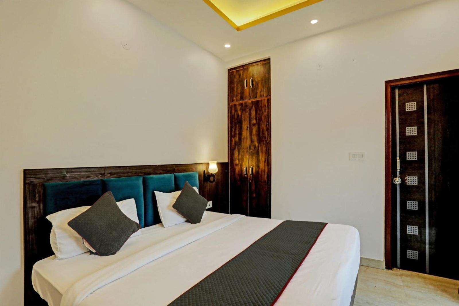 Hotel Aerotech Near Delhi Airport 新德里 外观 照片