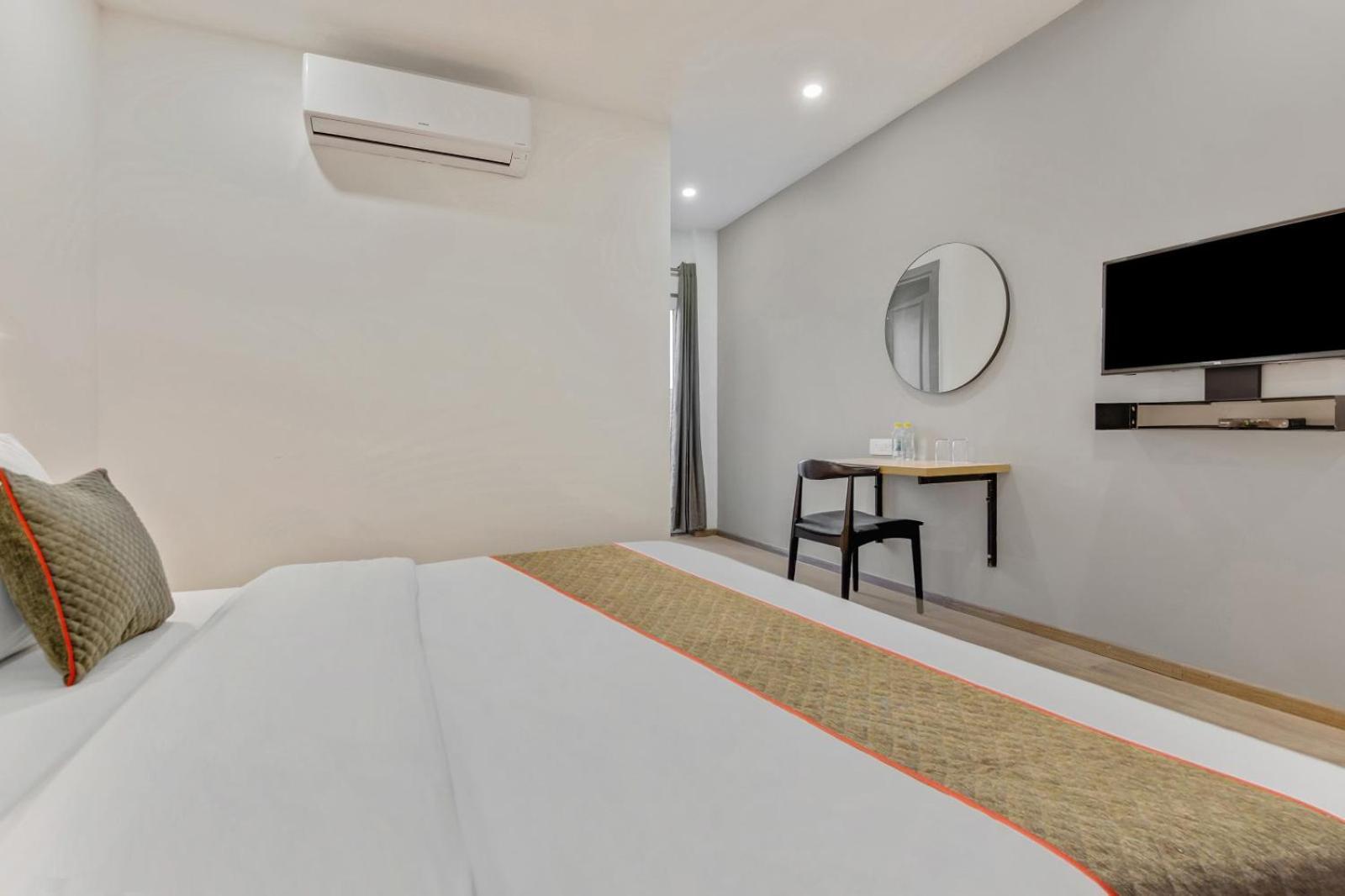 Hotel Aerotech Near Delhi Airport 新德里 外观 照片