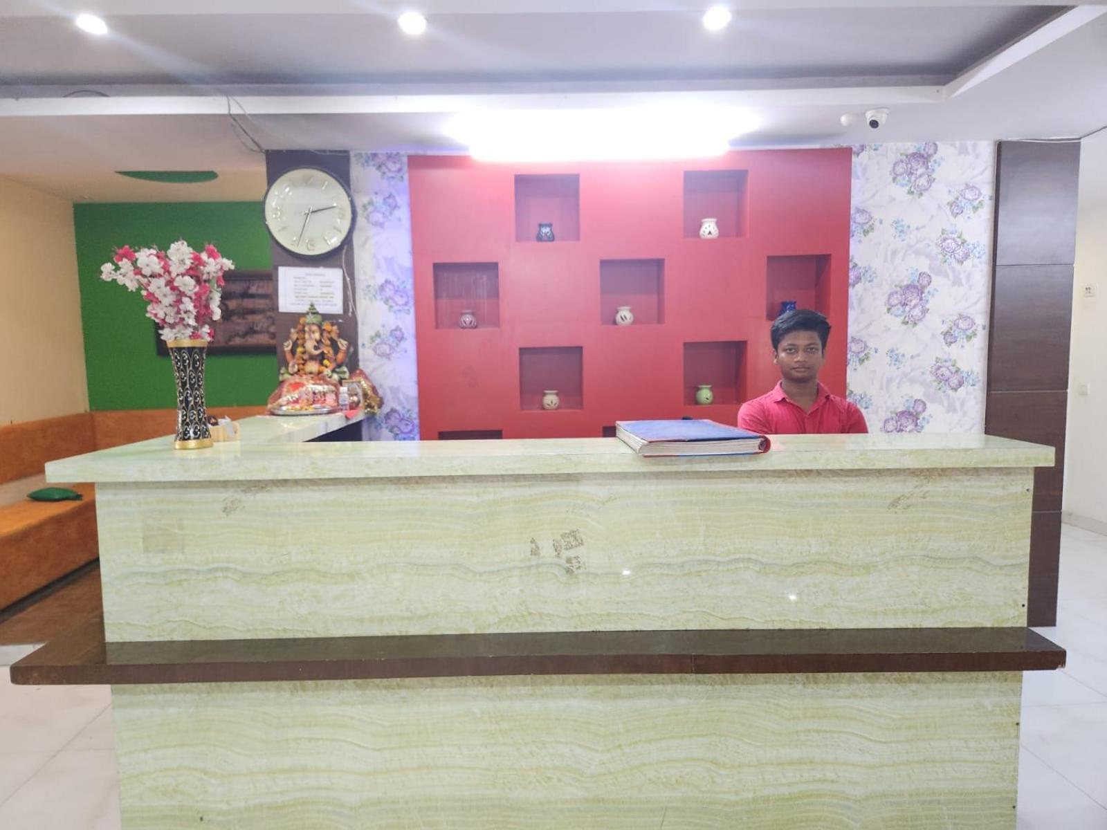 Hotel Aerotech Near Delhi Airport 新德里 外观 照片