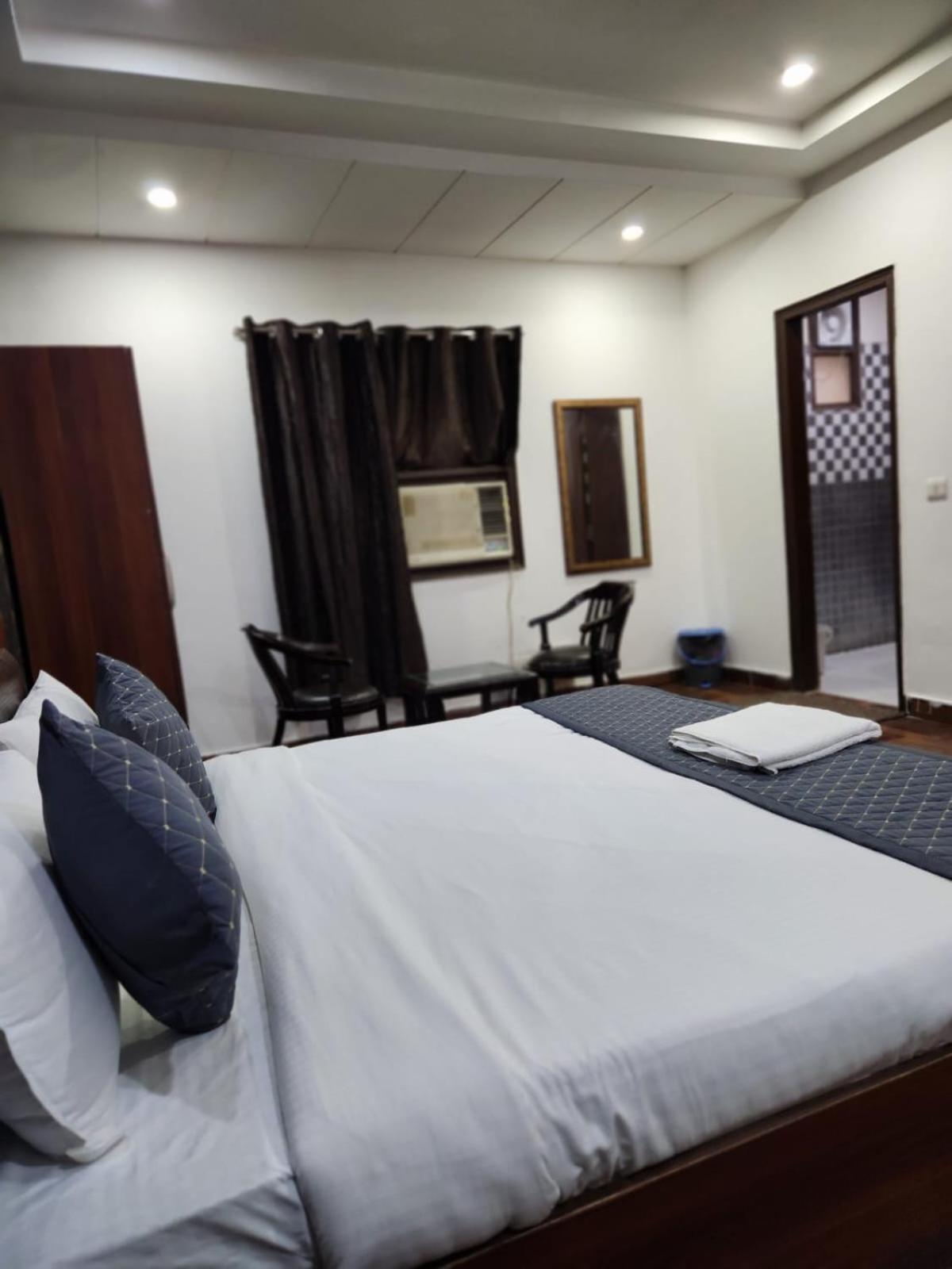 Hotel Aerotech Near Delhi Airport 新德里 外观 照片